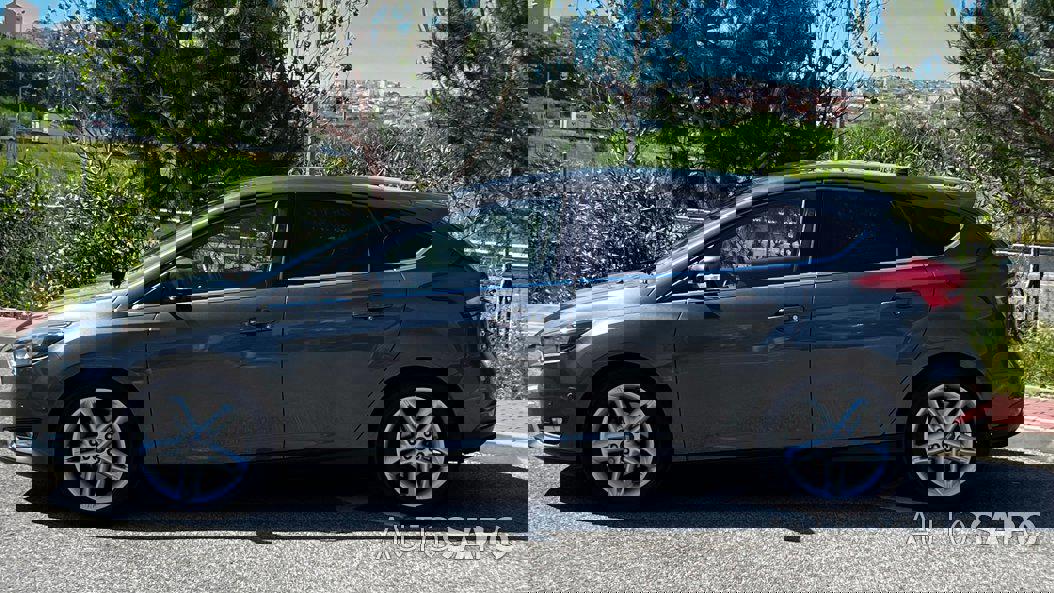 Ford Focus 1.0 EcoBoost Titanium de 2016