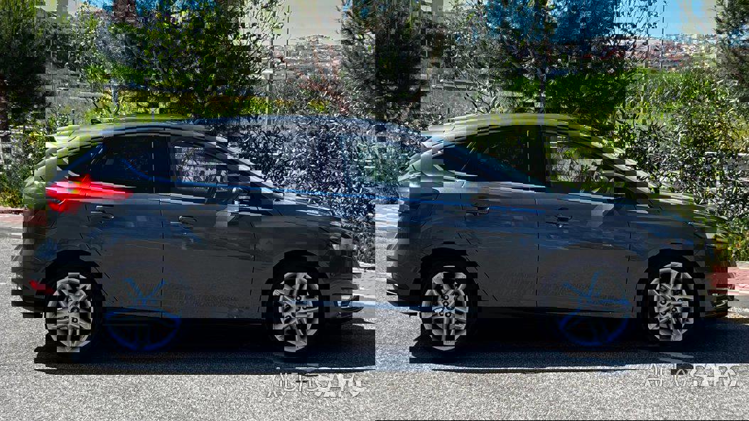 Ford Focus 1.0 EcoBoost Titanium de 2016