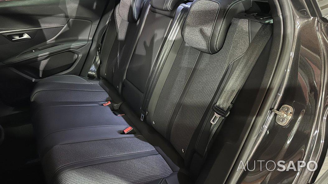 Peugeot 3008 1.2 PureTech Allure Pack de 2022