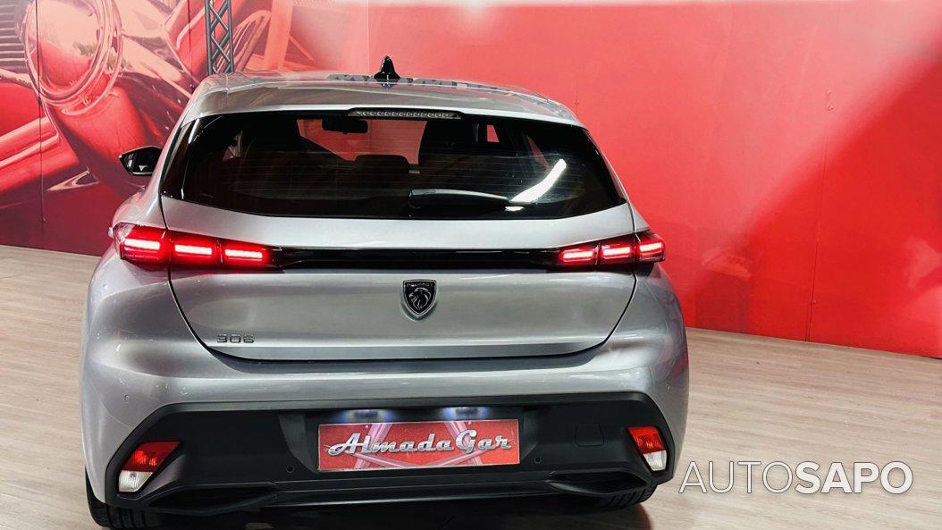 Peugeot 308 1.2 PureTech Active J17 de 2022