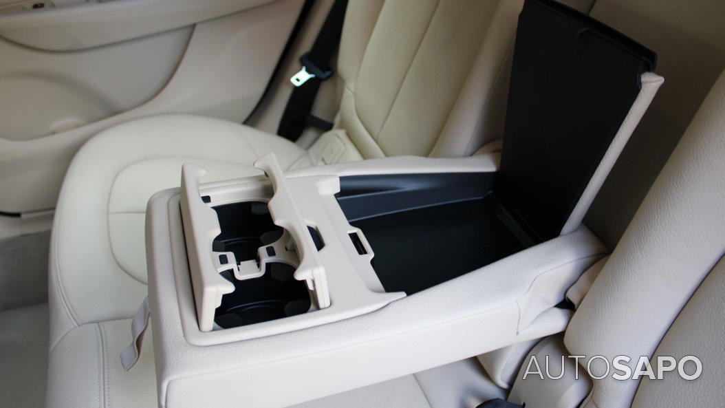 BMW Série 2 Active Tourer 218 d Advantage Auto de 2014