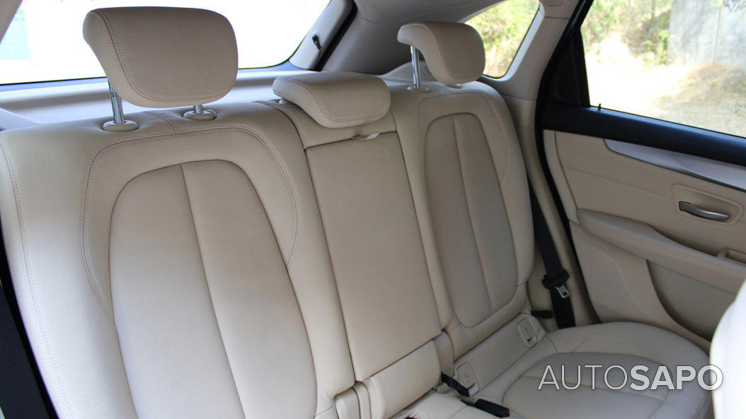 BMW Série 2 Active Tourer 218 d Advantage Auto de 2014