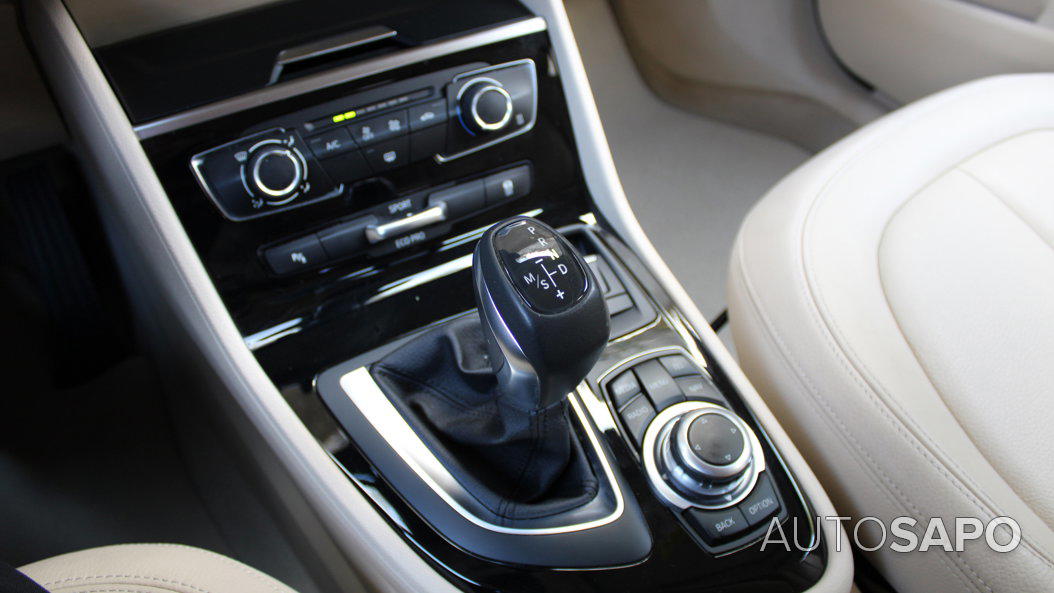 BMW Série 2 Active Tourer 218 d Advantage Auto de 2014