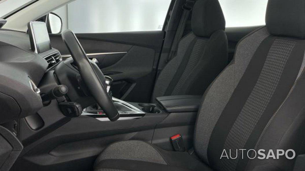 Peugeot 3008 1.2 PureTech Active Pack de 2021