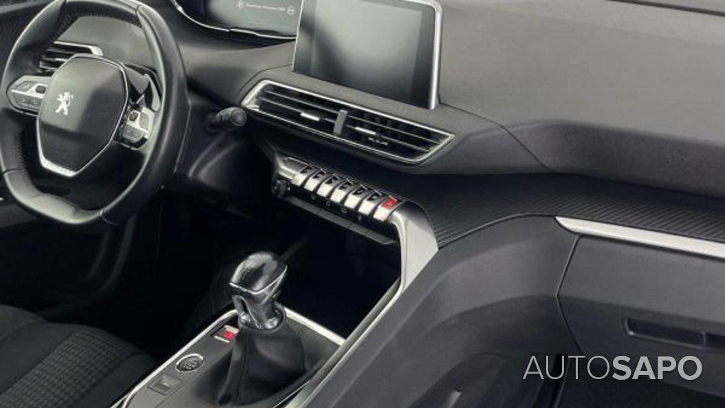Peugeot 3008 1.2 PureTech Active Pack de 2021