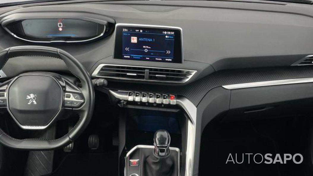 Peugeot 3008 1.2 PureTech Active Pack de 2021