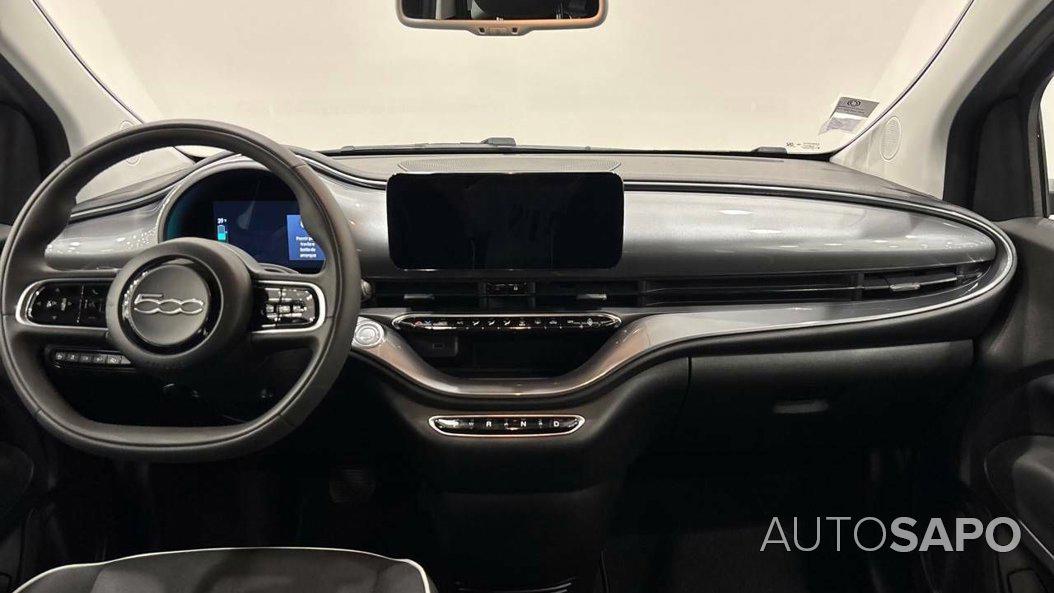 Fiat 500e 3+1 42 KWH de 2023