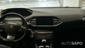 Peugeot 308 1.2 PureTech Style de 2021