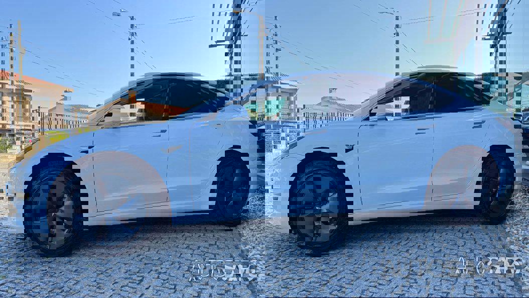 Tesla Model 3 Standard Range Plus RWD de 2020