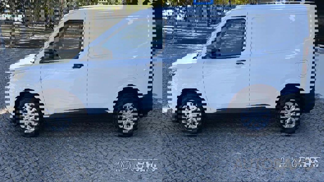 Ford Transit Courier de 2024