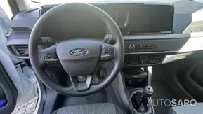 Ford Transit Courier de 2024
