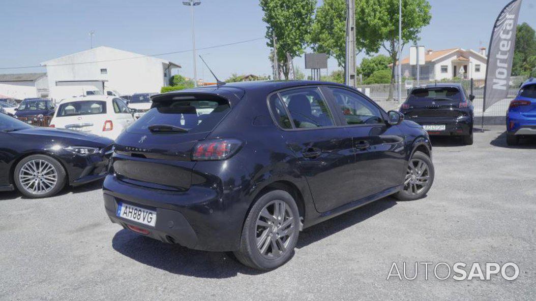 Peugeot 208 1.2 PureTech Active de 2021