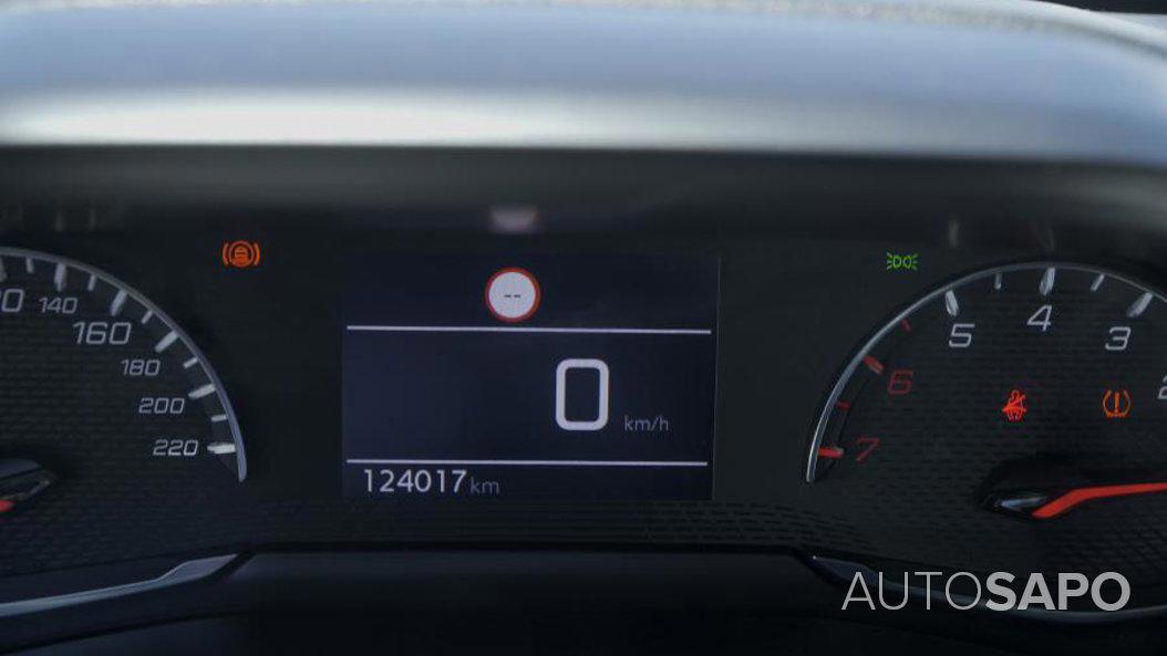 Peugeot 208 1.2 PureTech Active de 2021