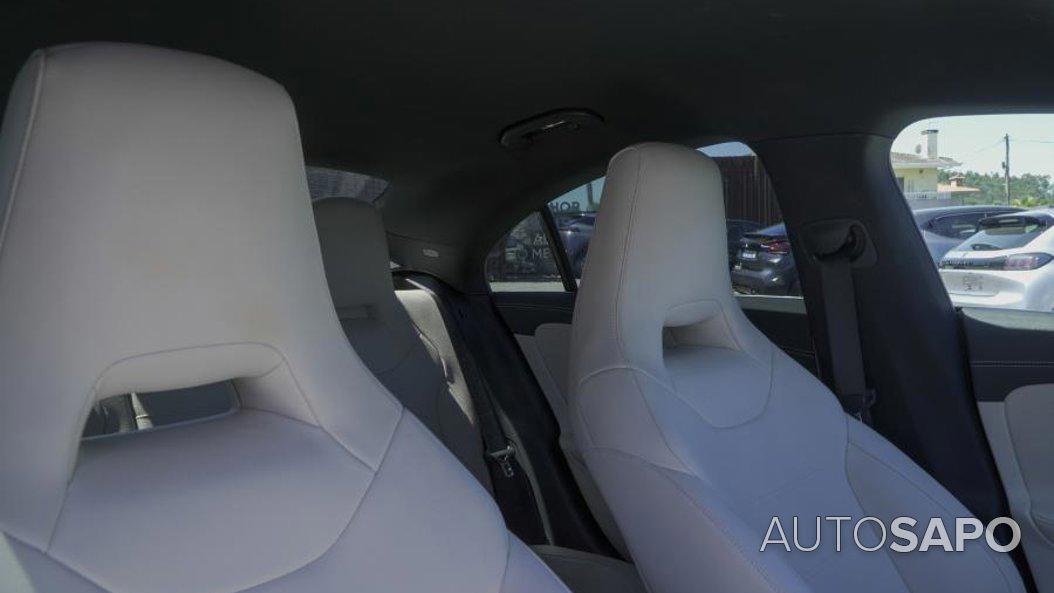 Mercedes-Benz Classe CLA 180 d Progressive Aut. de 2022