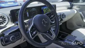 Mercedes-Benz Classe CLA 180 d Progressive Aut. de 2022