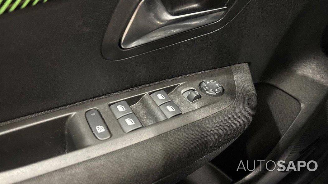 Peugeot 208 1.2 PureTech Active de 2024