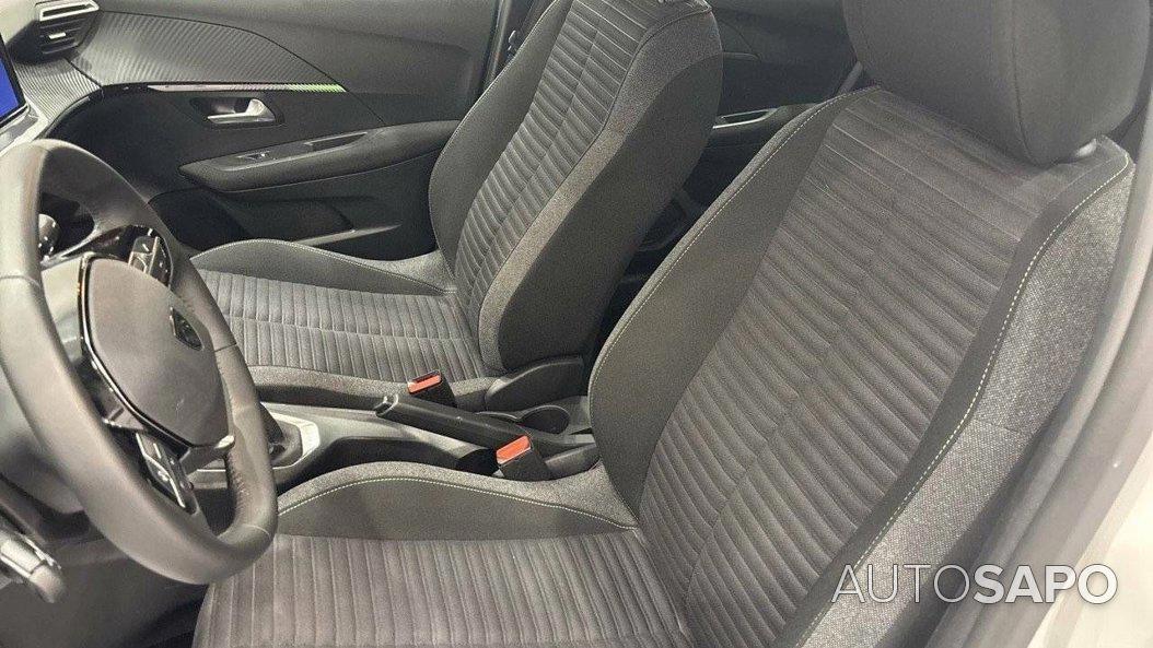 Peugeot 208 1.2 PureTech Active de 2024