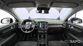 Volvo XC40 1.5 T2 Momentum de 2021