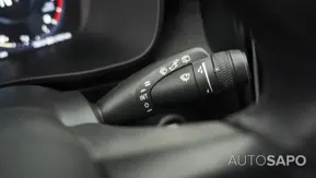 Volvo XC40 1.5 T2 Momentum de 2021