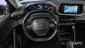 Peugeot e-2008 de 2021