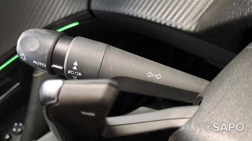 Peugeot 2008 1.5 BlueHDi Active de 2021