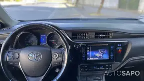 Toyota Auris 1.8 HSD Comfort+P.Sport de 2016
