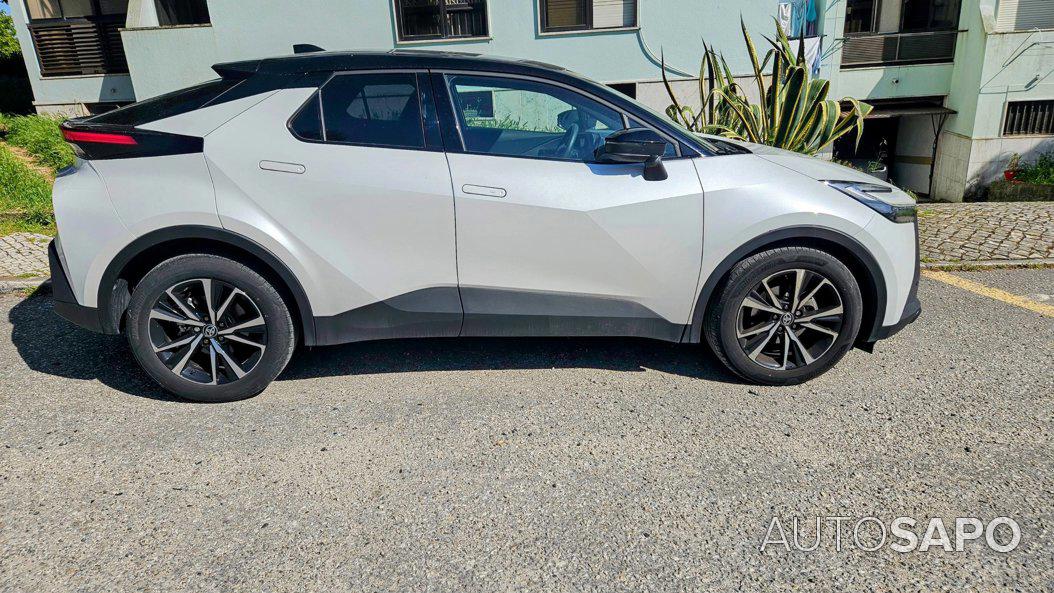 Toyota C-HR 1.8 Hybrid Square Collection de 2024