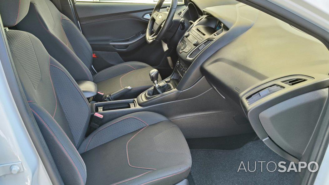 Ford Focus 1.0 EcoBoost ST-Line de 2017