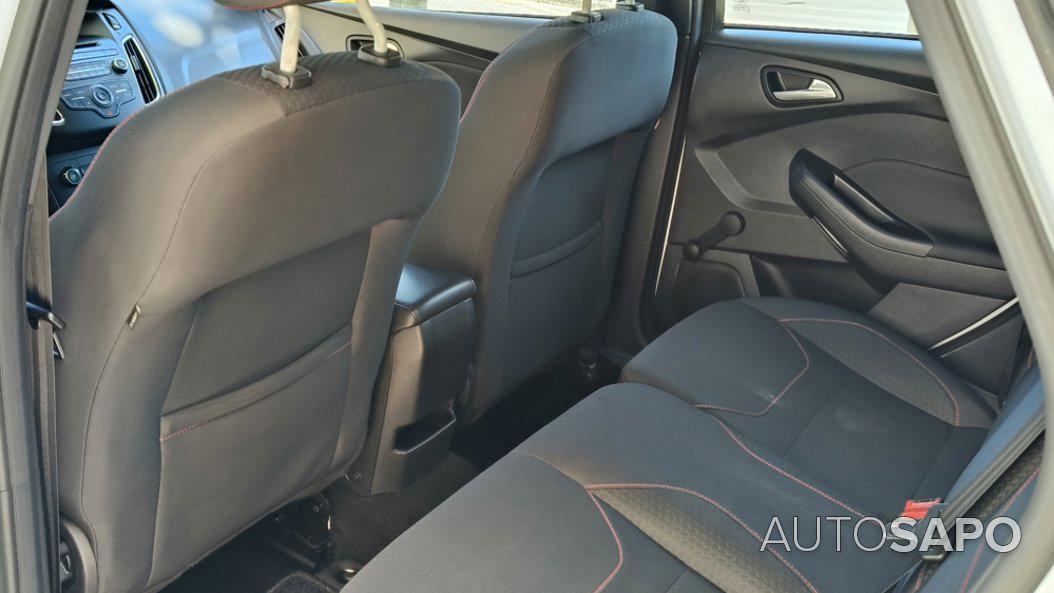 Ford Focus 1.0 EcoBoost ST-Line de 2017