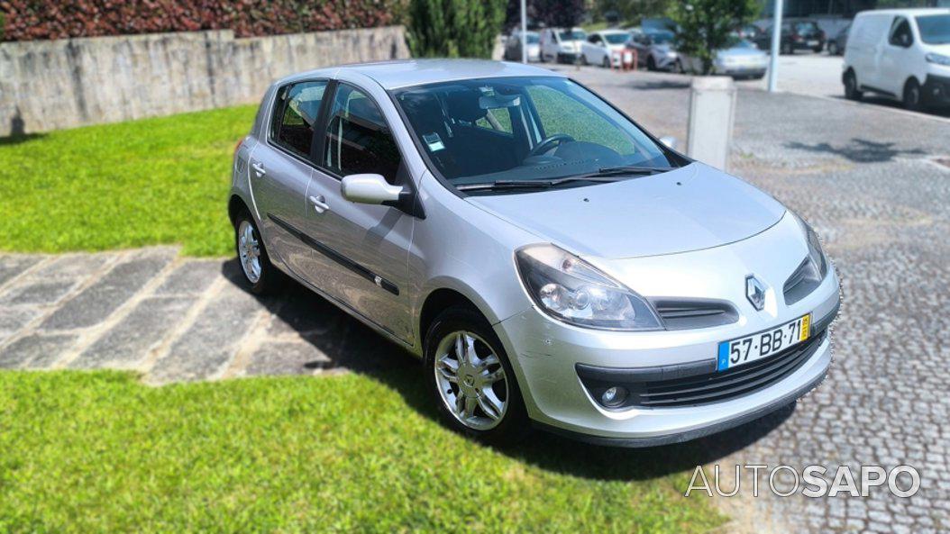 Renault Clio 1.2 16V Confort Dynamique de 2005