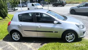 Renault Clio 1.2 16V Confort Dynamique de 2005