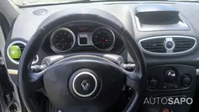 Renault Clio 1.2 16V Confort Dynamique de 2005