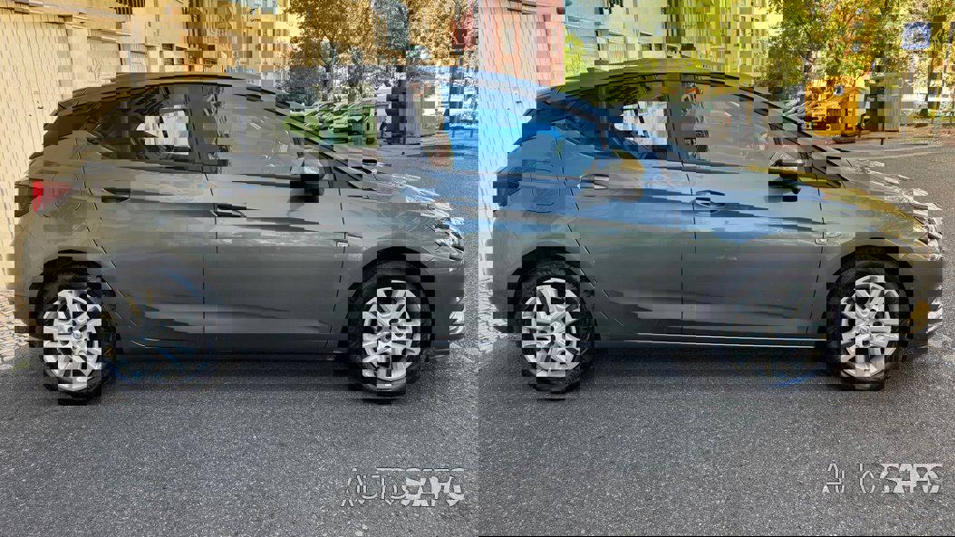 Opel Astra de 2018