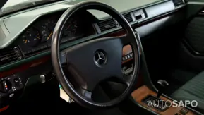 Mercedes-Benz Classe E de 1990