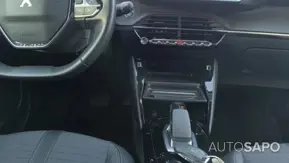 Peugeot e-2008 de 2021