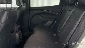 Ford Mustang Mach-E AWD de 2024