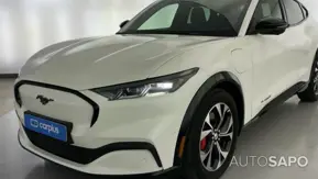 Ford Mustang Mach-E AWD de 2024
