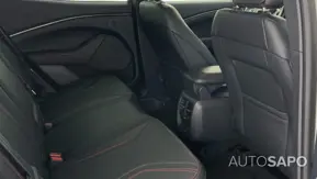 Ford Mustang Mach-E AWD de 2024