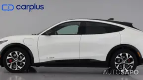 Ford Mustang Mach-E AWD de 2024