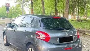 Peugeot 208 de 2014