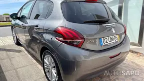 Peugeot 208 1.2 PureTech Style de 2018