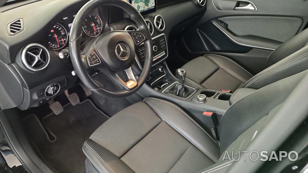 Mercedes-Benz Classe A 180 d Urban de 2017