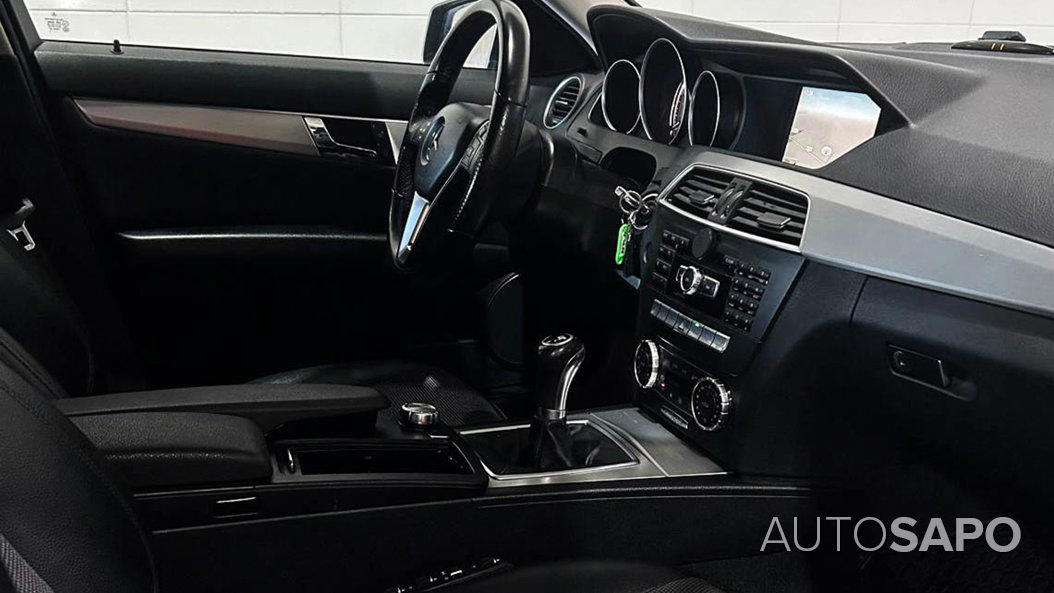 Mercedes-Benz Classe C 220 CDi Avantgarde de 2013