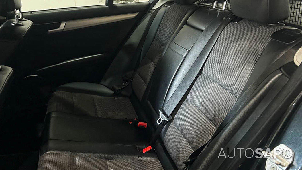 Mercedes-Benz Classe C 220 CDi Avantgarde de 2013