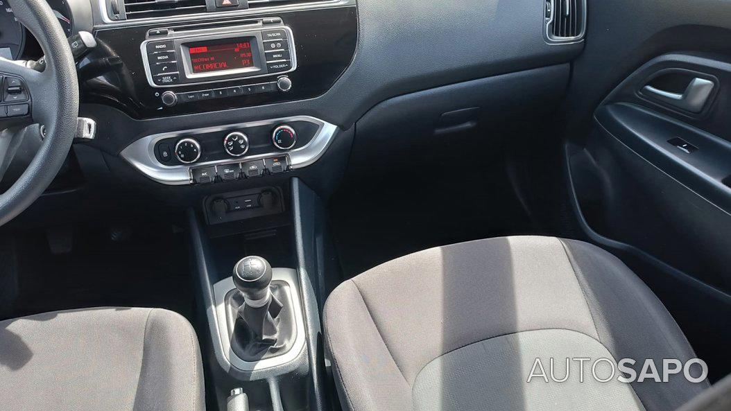Kia Rio 1.2 CVVT TX de 2016