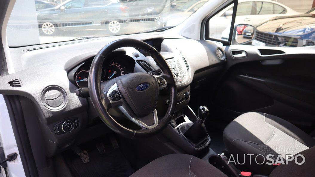 Ford Transit Courier de 2017