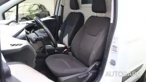 Ford Transit Courier de 2017