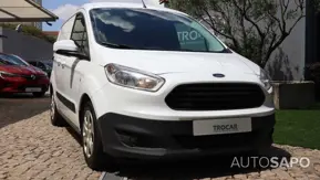 Ford Transit Courier de 2017