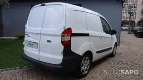 Ford Transit Courier de 2017