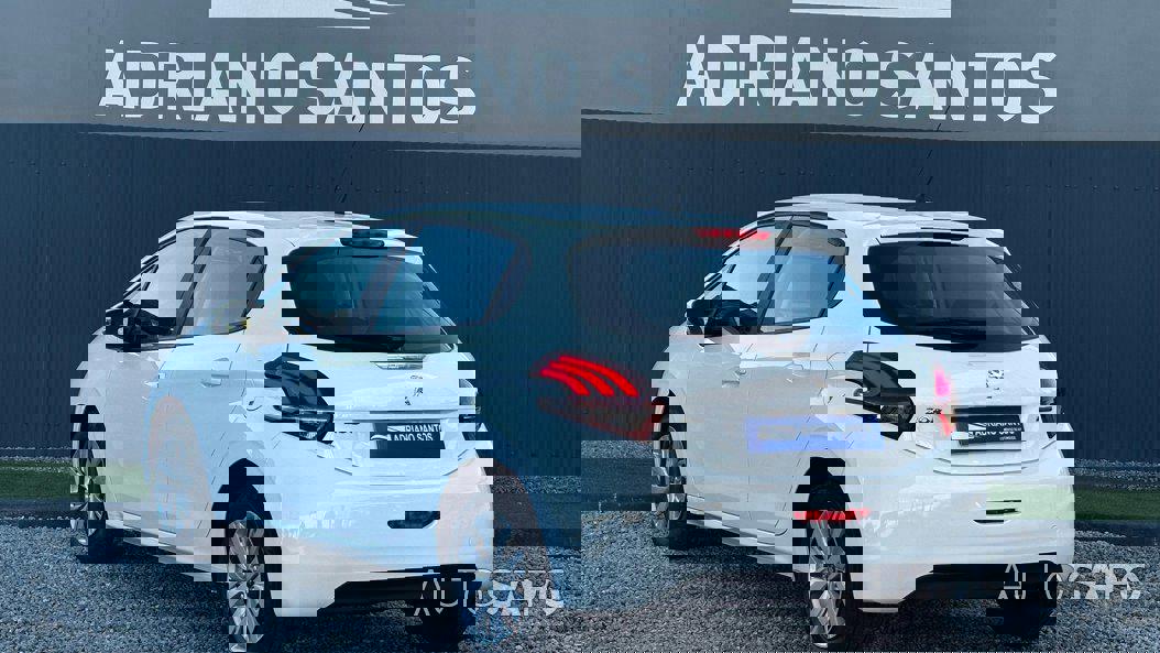 Peugeot 208 de 2015
